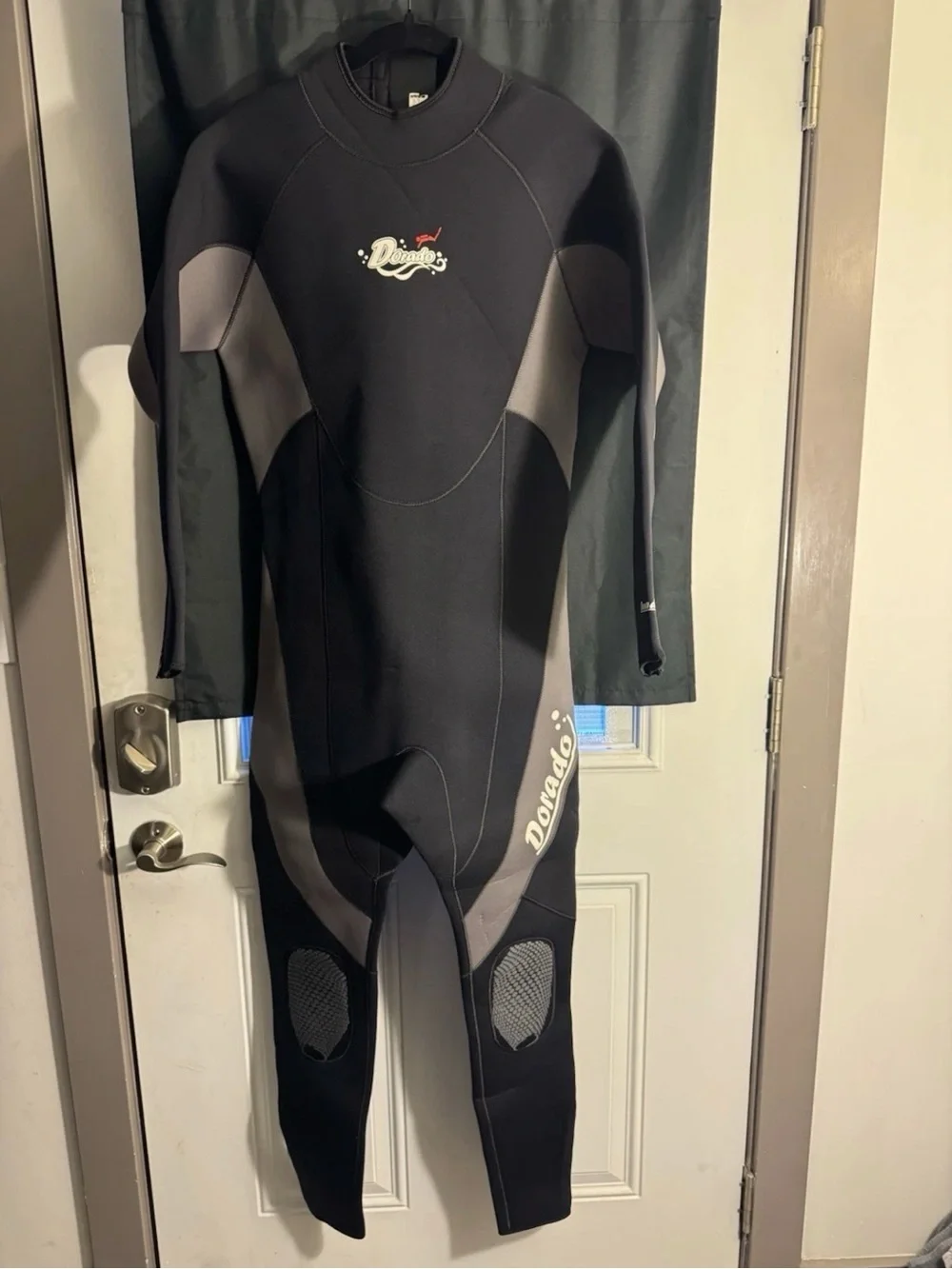 Dorado Men’s 3mm Full Body Wetsuit XL Black Gray Surf Scuba Dive NWT 36-40”